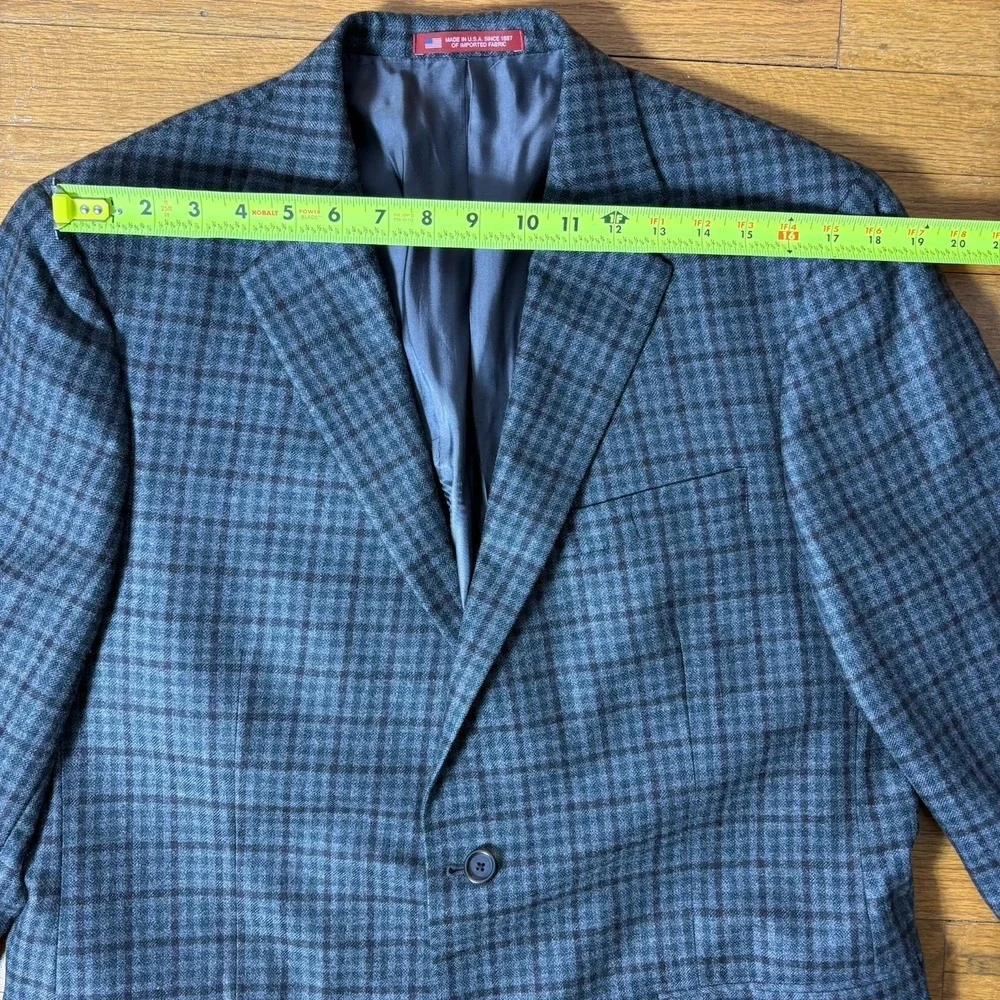 Hart Schaffner Marx Men's 44R Gray Plaid Loro‎ Piana Cashmere Two Button Blazer
